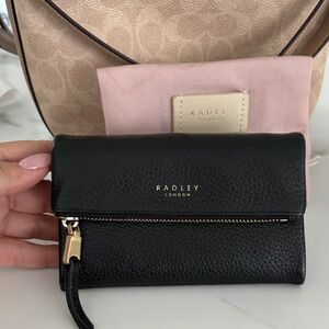 Radley London Black Textured Wallet